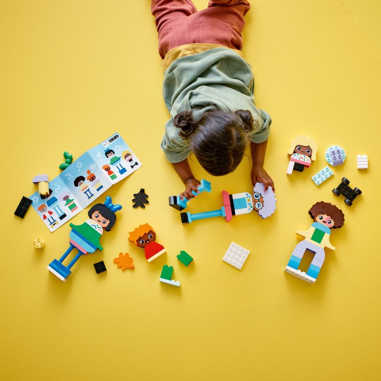 LEGO DUPLO – Buildable People with Big Emotions (10423)