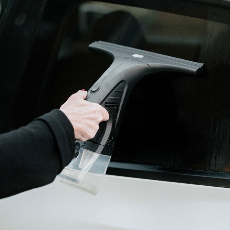 Sjö & Hav – Electric Window Cleaner
