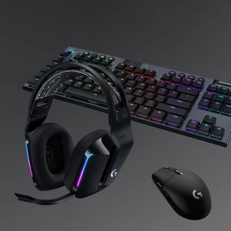 Logitech – G733 LIGHTSPEED Headset – BLACK – 2.4GHZ
