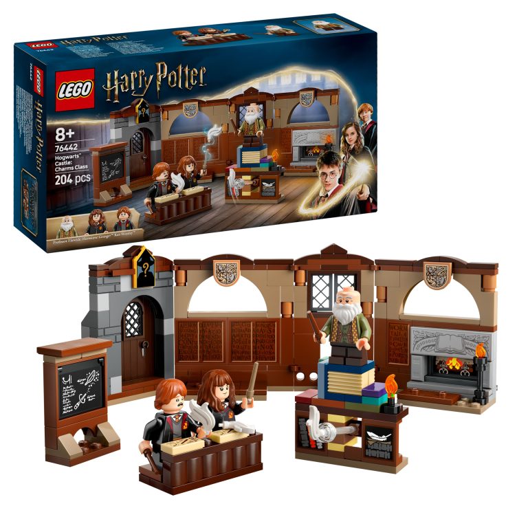 LEGO – Harry Potter TM – Hogwarts Castle: Charms Class (76442)