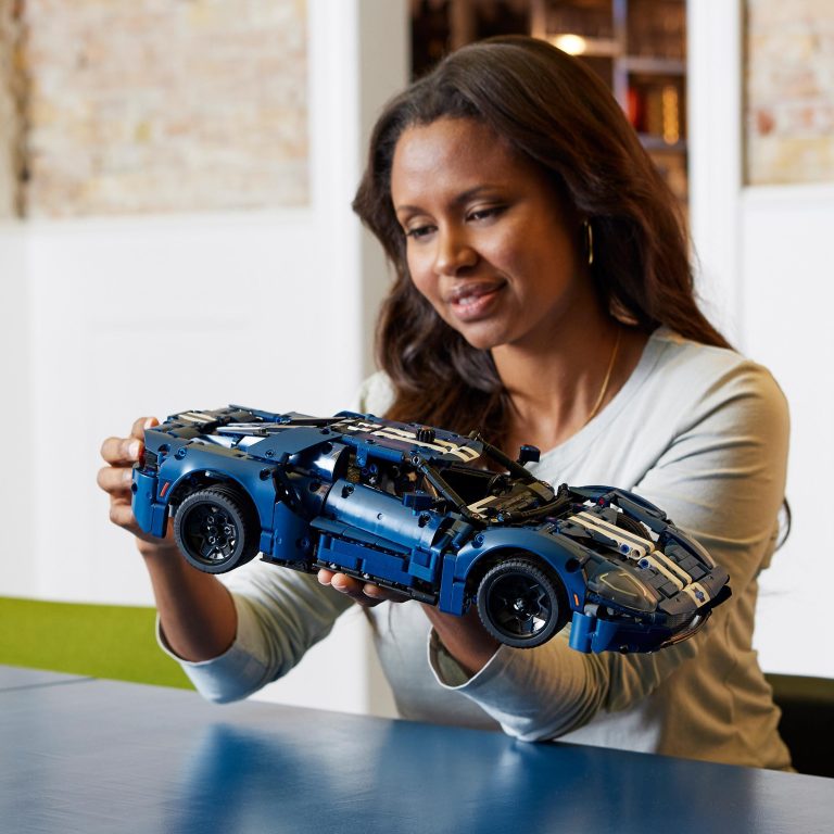 LEGO Technic – 2022 Ford GT (42154)