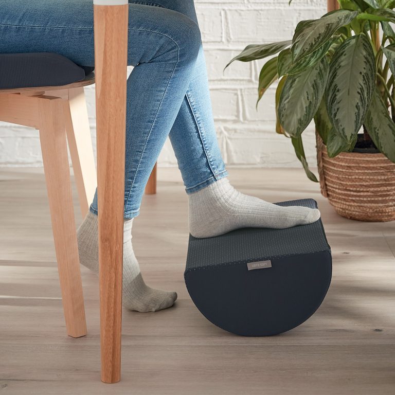Leitz – Cozy Ergo footrest – Grey