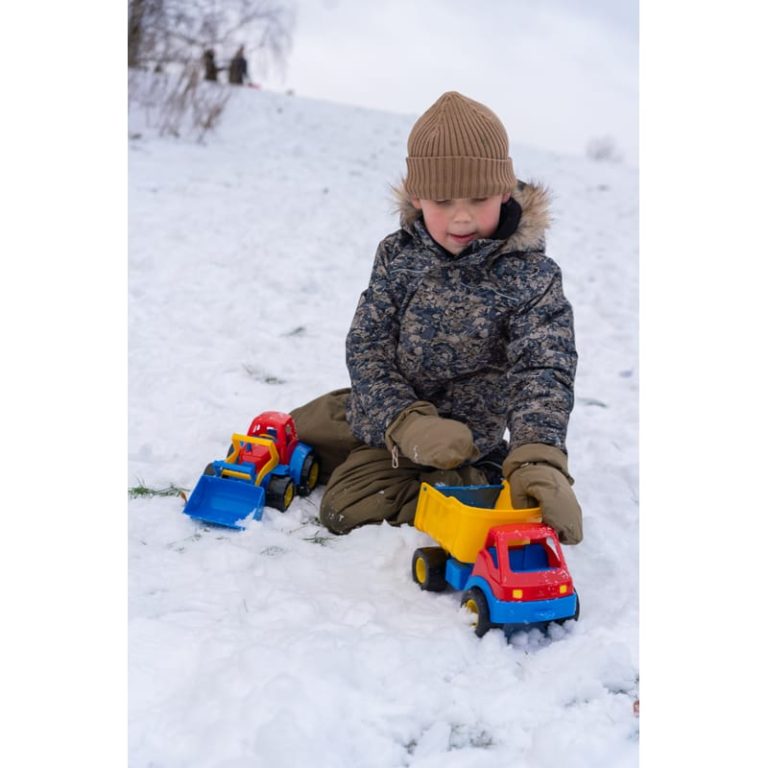 Dantoy – Tractor with Plastic Wheels (2129)
