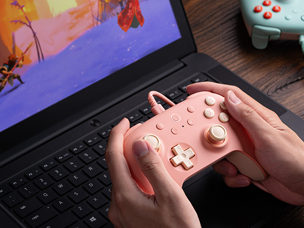 8BitDo Ultimate 2C Wired Pad Peach
