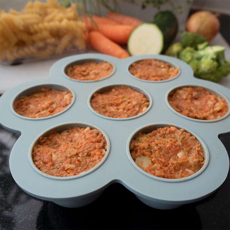 Le Toft – Baby Food Freezer Cubes – Smokey Green – 75 ml per compartment
