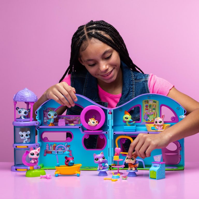 Littlest Pet Shop – Fall Themed Playset (00575)