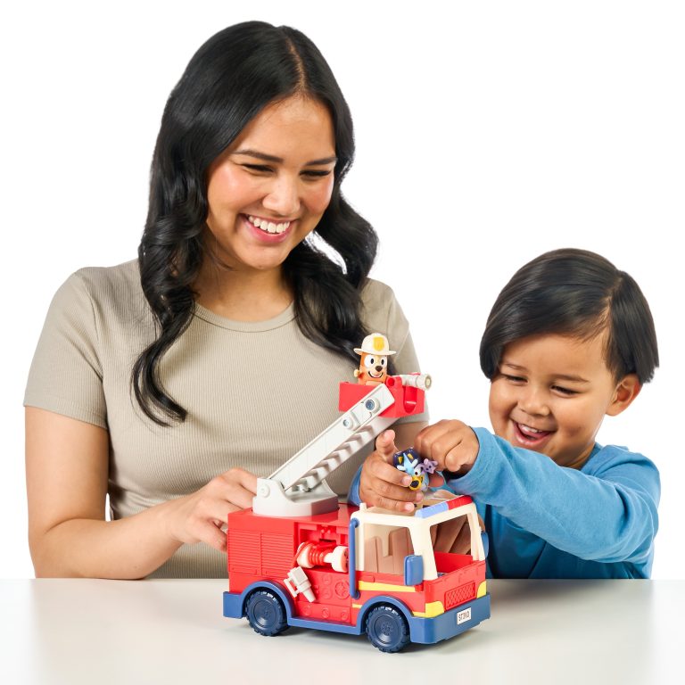 BLUEY FIRETRUCK (90246)