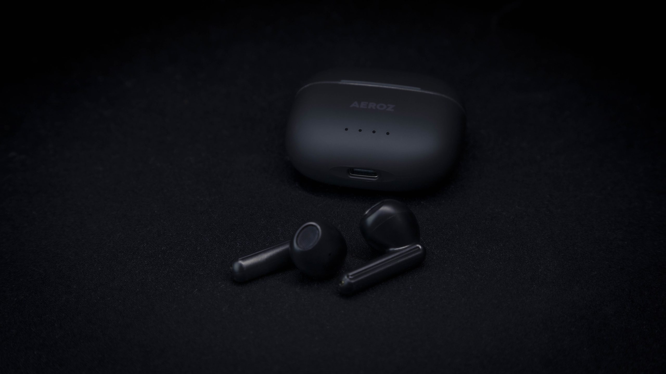 AEROZ - TWS-1000 BLACK - True Wireless Earbuds