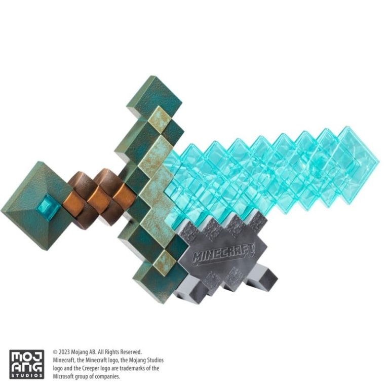 Minecraft – Diamond Sword Collector Replica