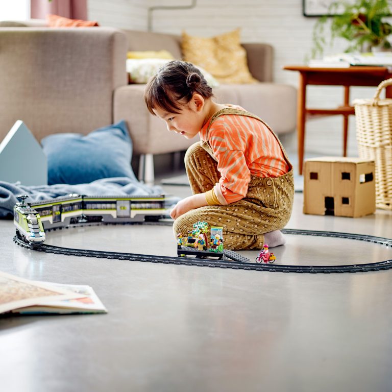 LEGO City – Express Passenger Train (60337)