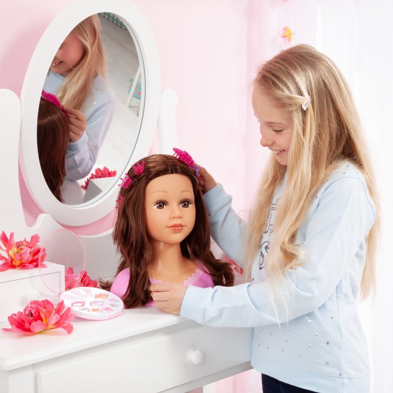 Bayer – Styling Head – Charlene Super Model+ Cosmetics (90088AK)