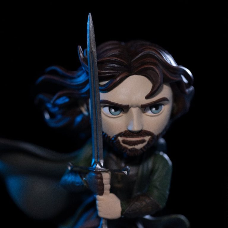 Iron Studios & Minico Lord Of The Rings – Aragorn Figure