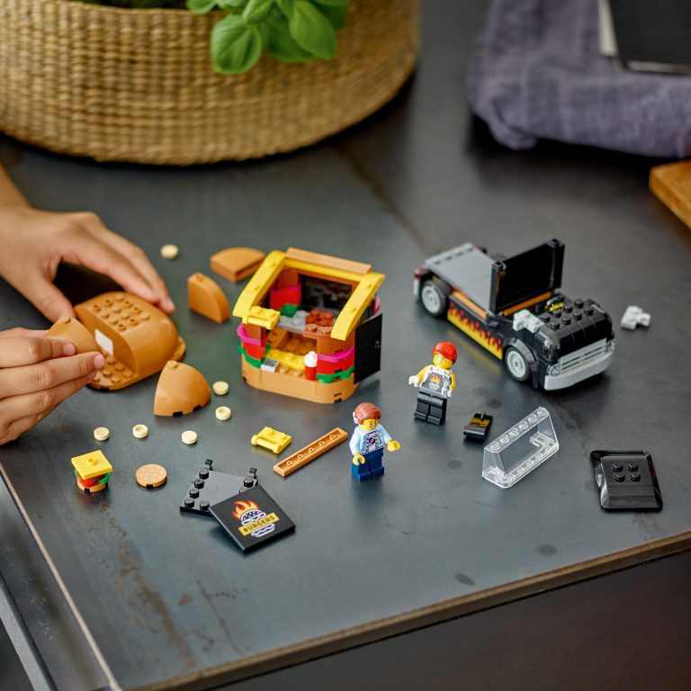 LEGO City – Burger Truck (60404)
