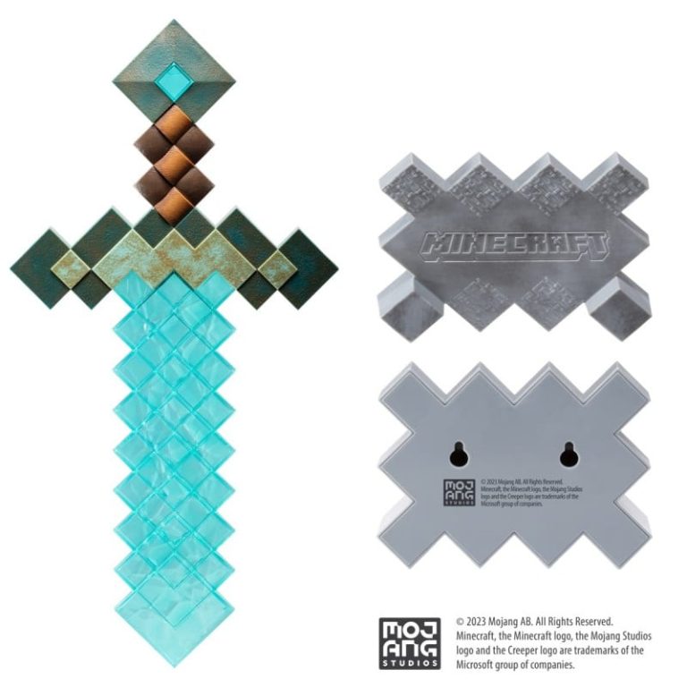 Minecraft – Diamond Sword Collector Replica