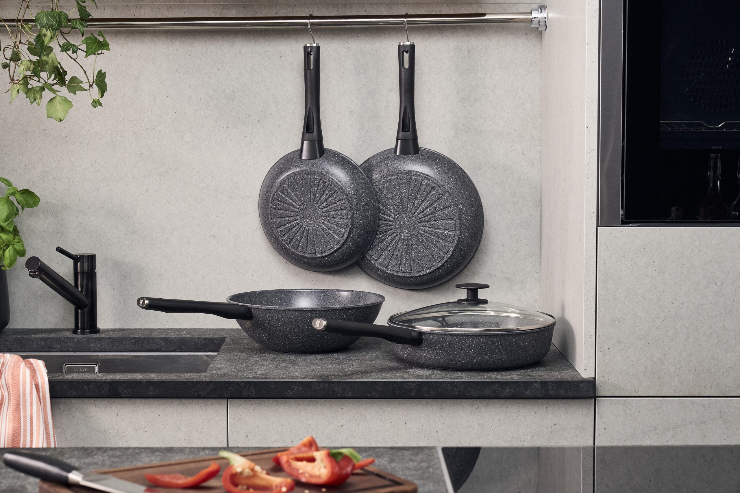 Zwilling - Terreno Plus Ceramic Fry Pan - Gray - 28 cm