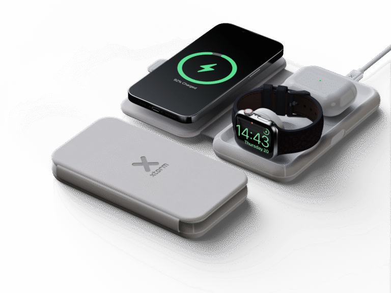 Xtorm – Foldable Wireless Travel Charger 3in1 – 15W