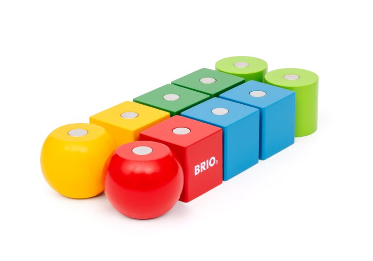 BRIO – Magnetic Wooden Blocks – 30435
