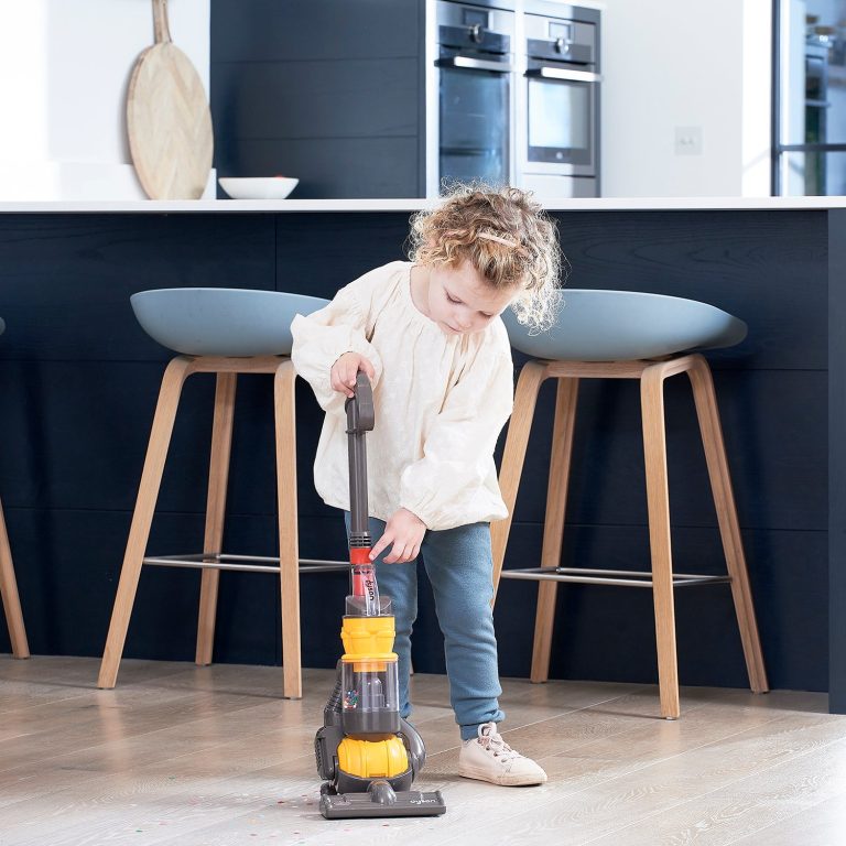 Casdon – Dyson Ball Vacuum  (64150)