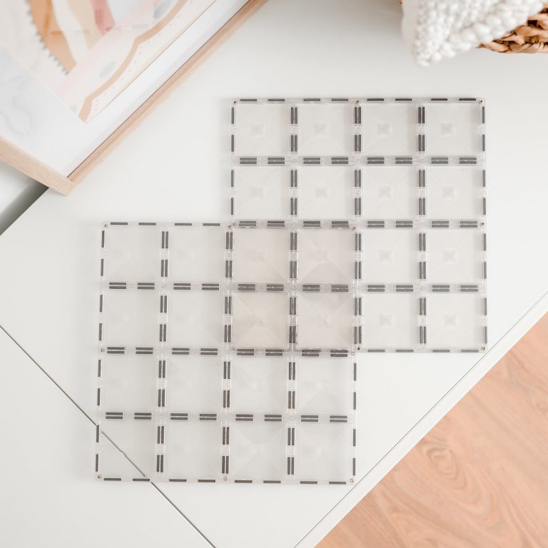 Connetix – Base Plate – Clear – 2 Pieces (CT-C-00002-BP)