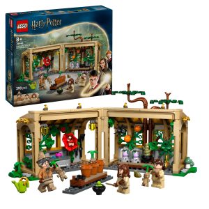 LEGO - Harry Potter TM - Hogwarts™ Castle: Herbology Class (76445)