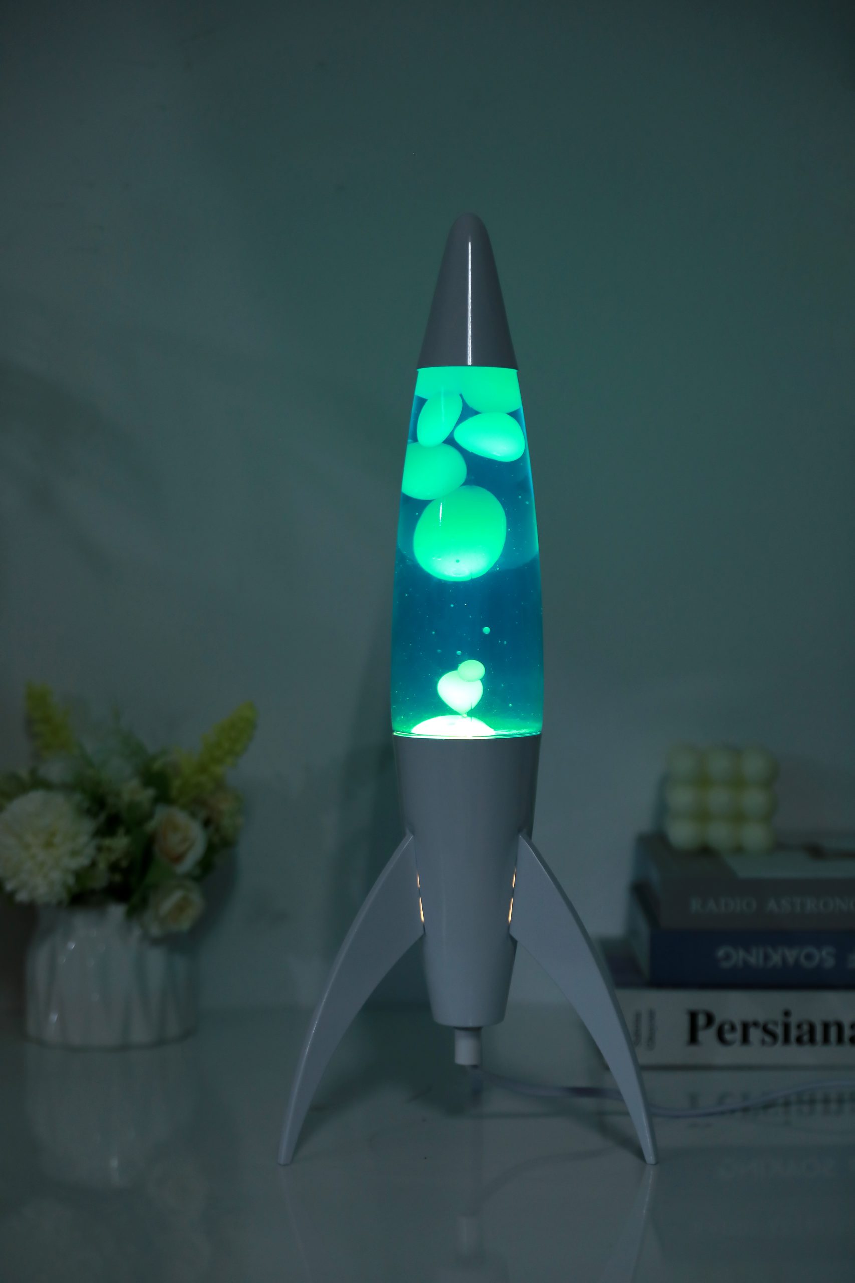 iTotal - Rocket Lava Lamp - White Base, Blue Liquid and White Wax - Blue