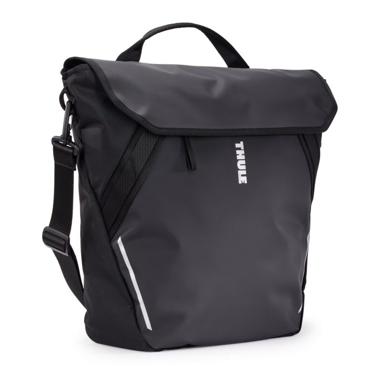 Thule 5468 Chasm Courier 22L with InLock Black