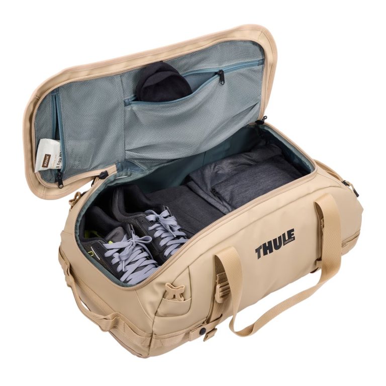 Thule 5445 Chasm 40L duffel bag gentle beige