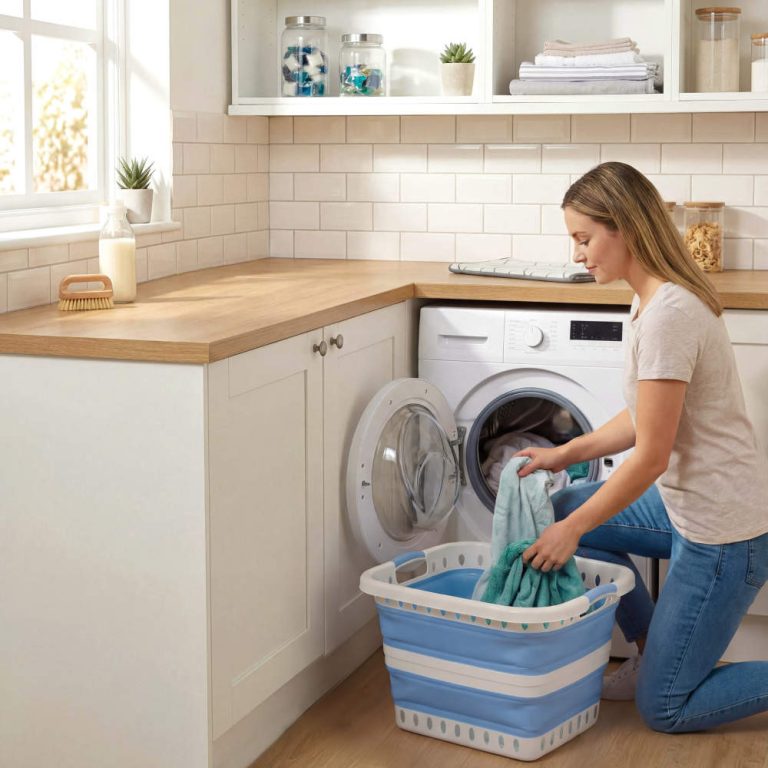 Beldray LA00000152EU7  40L Collapsible Laundry Basket, White/Blue